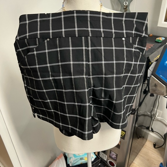 New Inc shorts size 12 - Picture 1 of 4